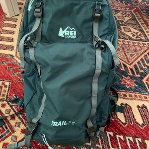 REI Trail 25 Backpack